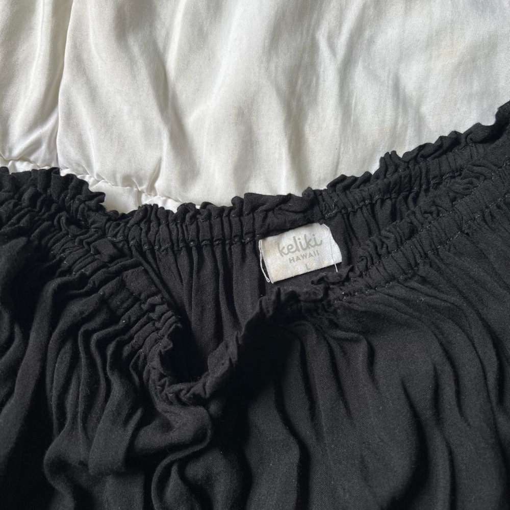 Keliki Hawaii Black Skirt